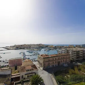 https://casa-afrodite-exclusive-penthouse.sicilyhotelsitaly.net