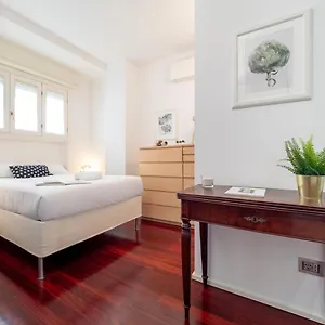 https://apartament-vigliani-19.it-lombardy.com