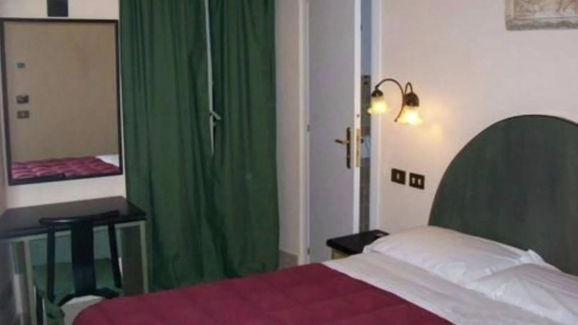 Hotel Prati Roma 2*,  Itália