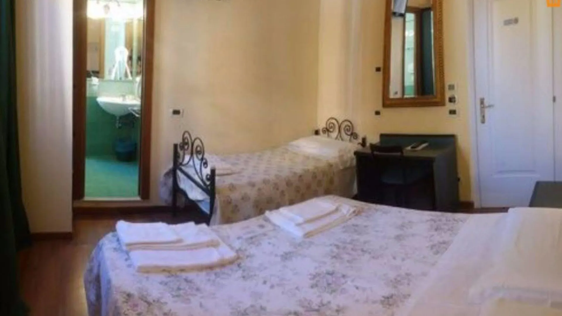Hotel Prati Roma 2*,  Itália